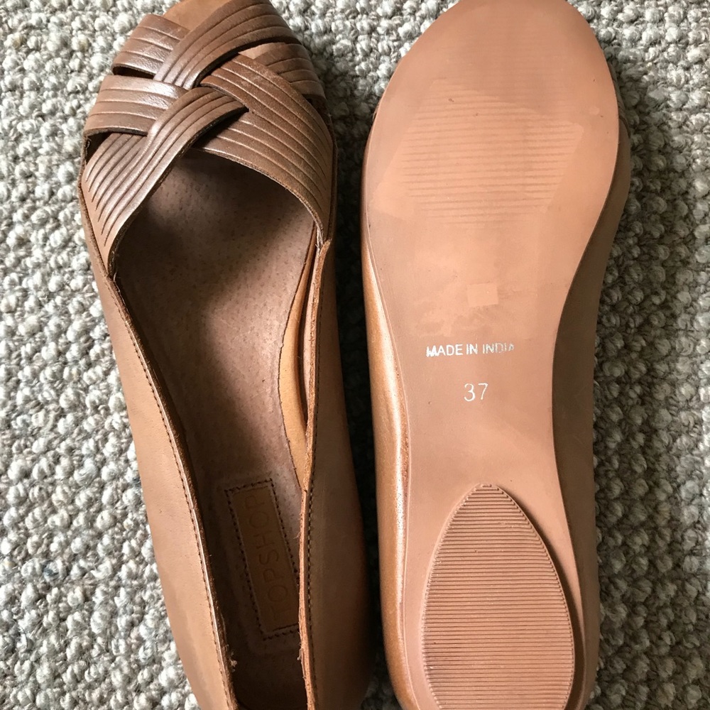 Brand new top shop flats in camel color size 6.5